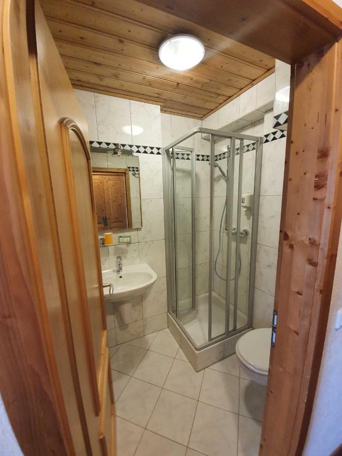 Landgasthof Brunnenwirt Zum Meenzer Fischbachtal Exteriör bild